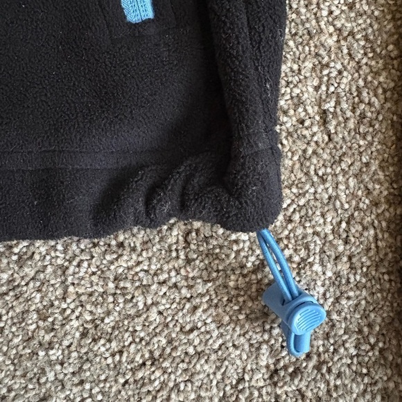 Tna Sno Polar ½ Zip Sweater in black with blue trim small - Picture 10 of 14